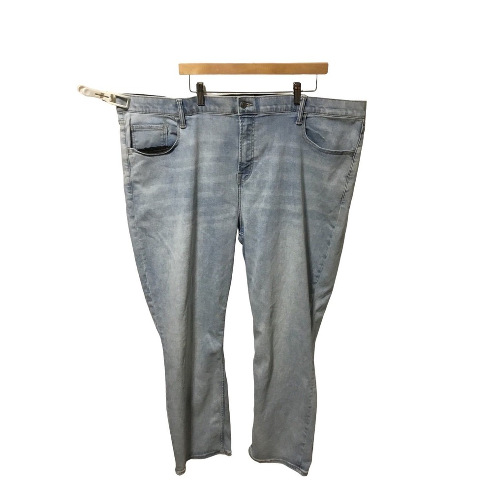 Old Navy Men’s Athletic Taper Lightwash Jeans 48x32 EUC